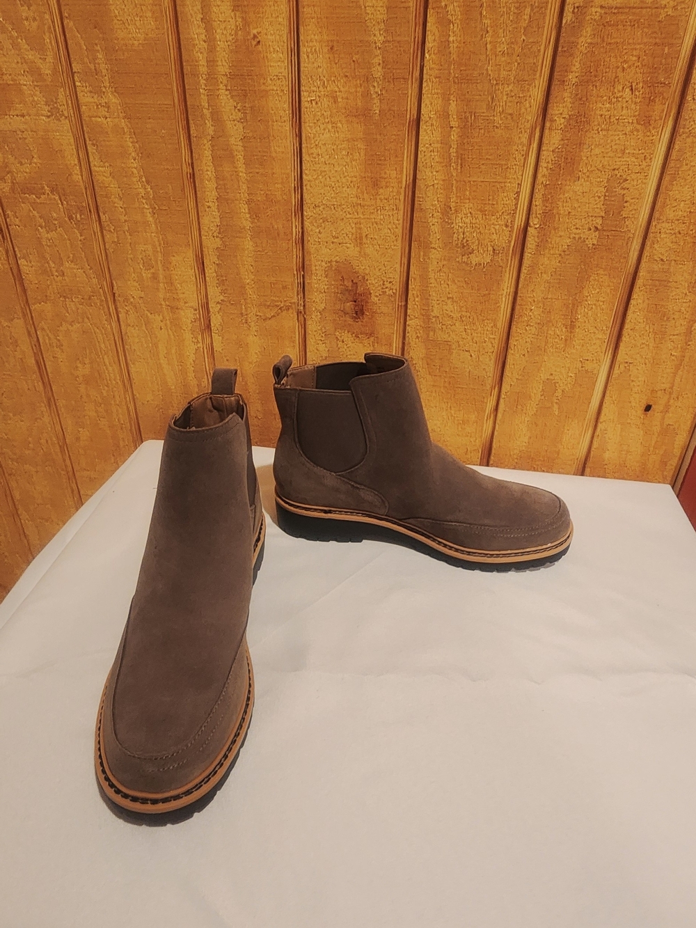 Me Too Taupe Suede Leather Chelsea Boots - Size 7.5 - Picture 2 of 5